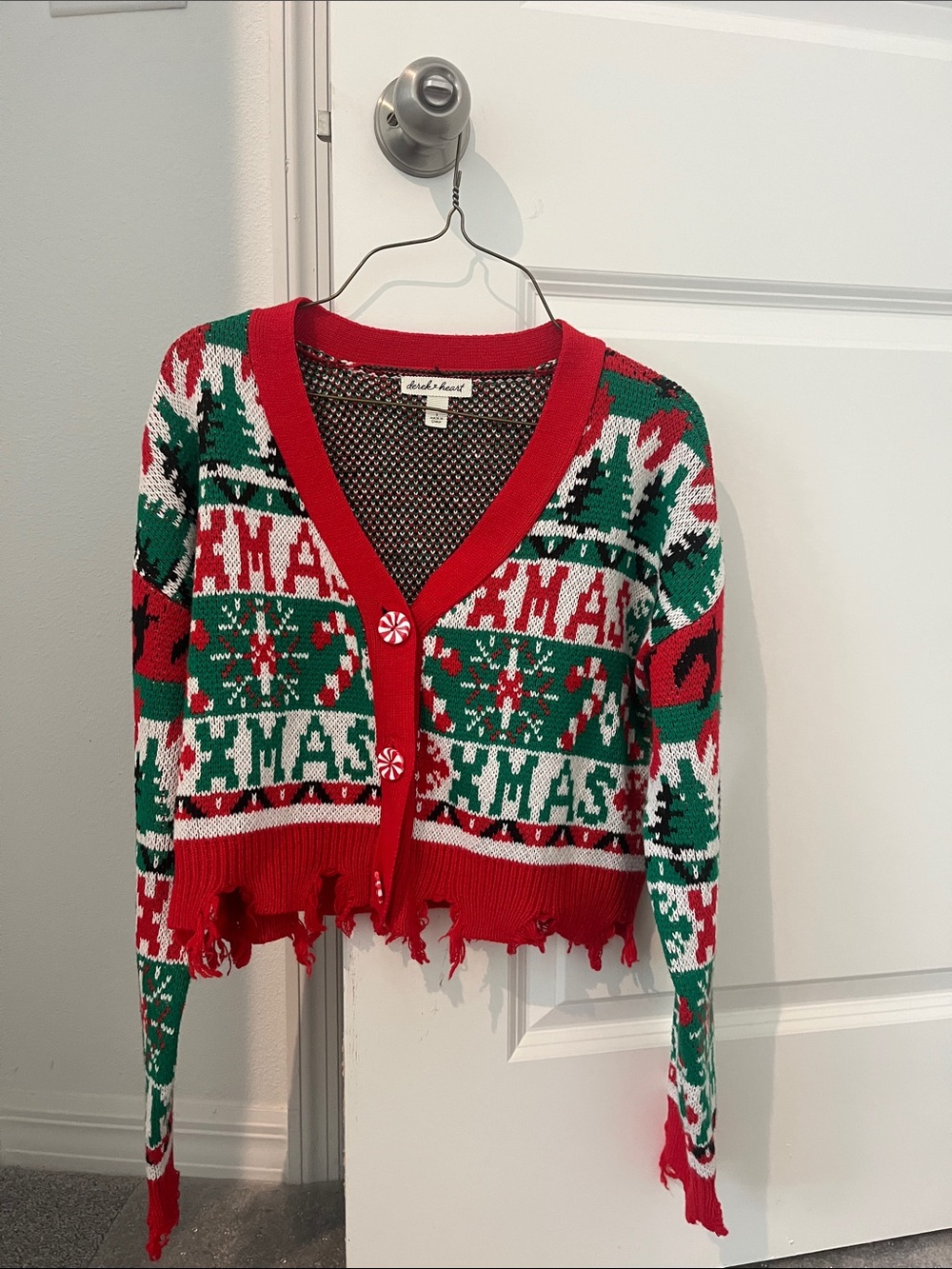 Derek Heart Red, Green & White V-Neck Holiday Cardigan